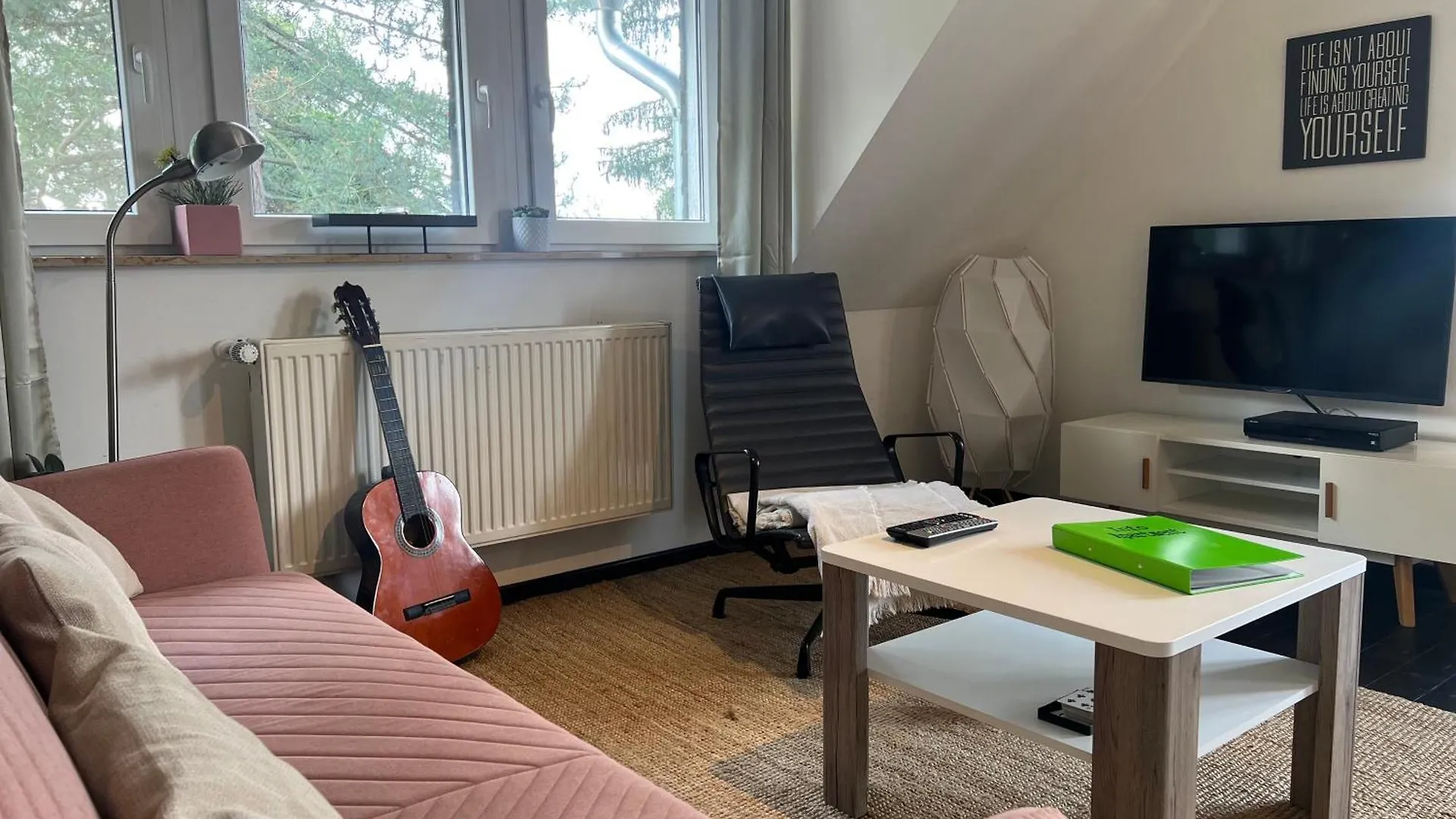 Das Wiesenhaus Koeln 0*, קלן