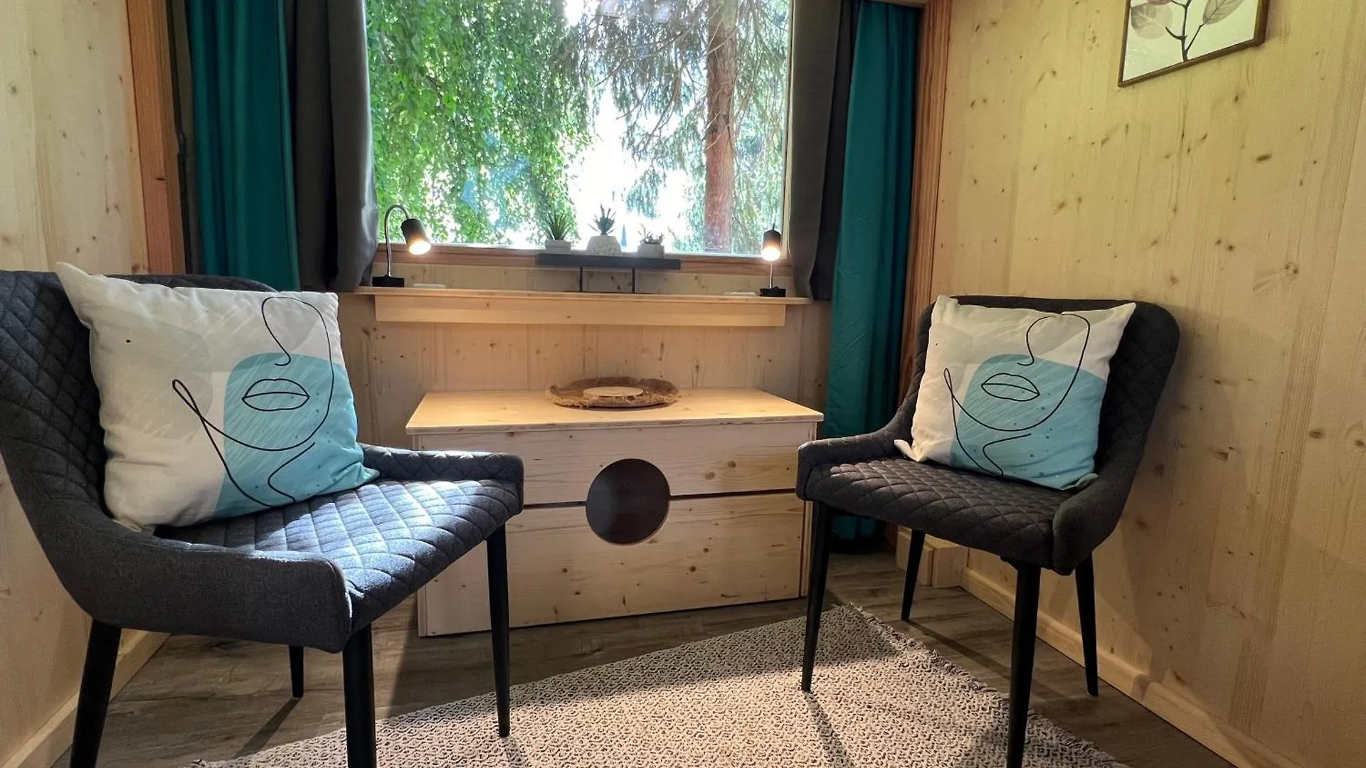 Das Wiesenhaus: Wohnen im Tiny House direkt am Rhein Köln Deutschland