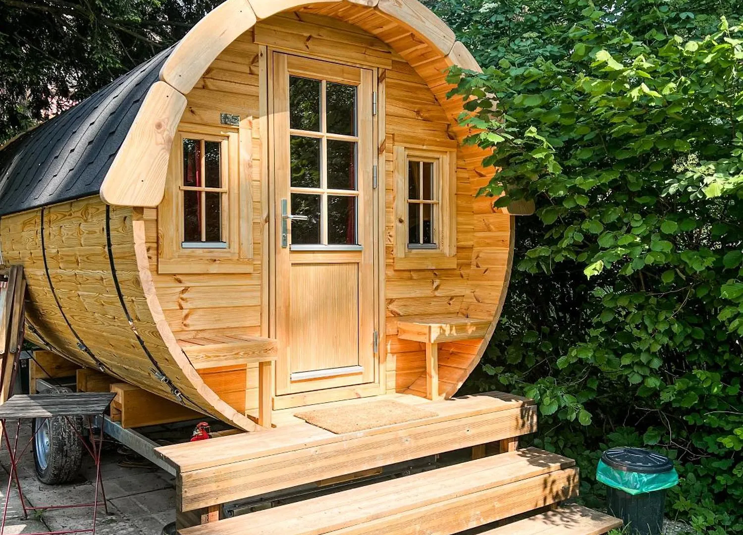 Das Wiesenhaus: Wohnen im Tiny House direkt am Rhein Köln 0*,