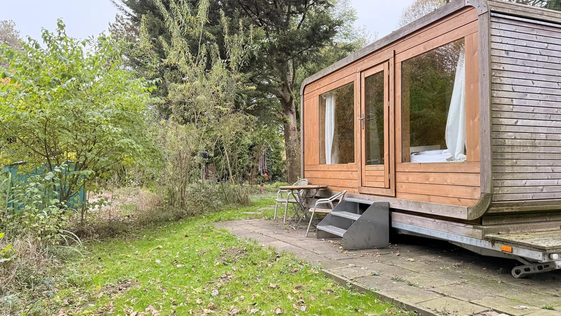 Das Wiesenhaus: Wohnen im Tiny House direkt am Rhein Köln Apartment